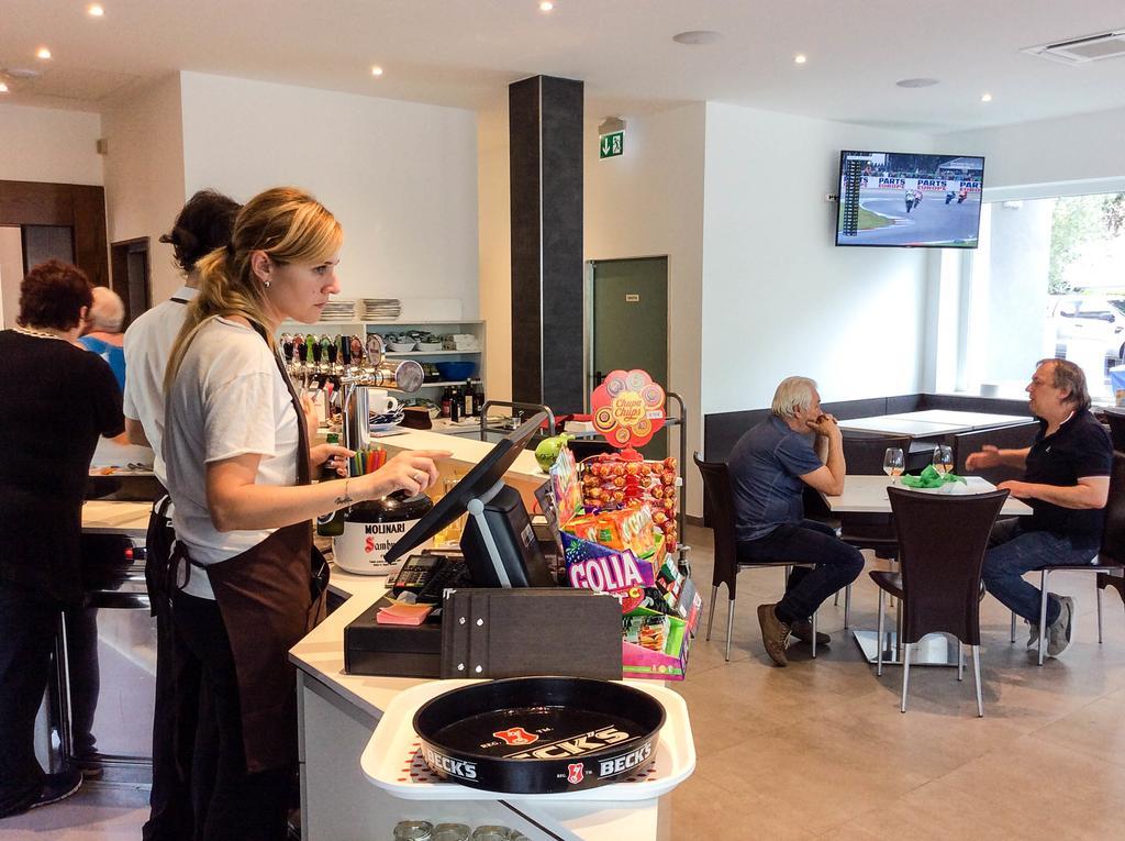 נאגו Hotel Rubino מראה חיצוני תמונה